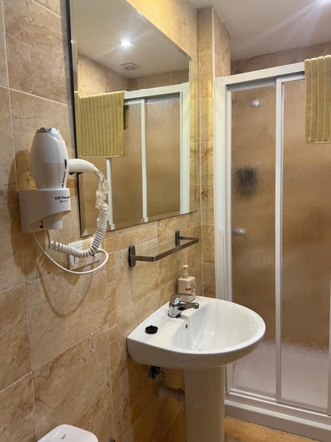 Habitaciones Privadas En Apartamento Compartido アルヘシラス エクステリア 写真